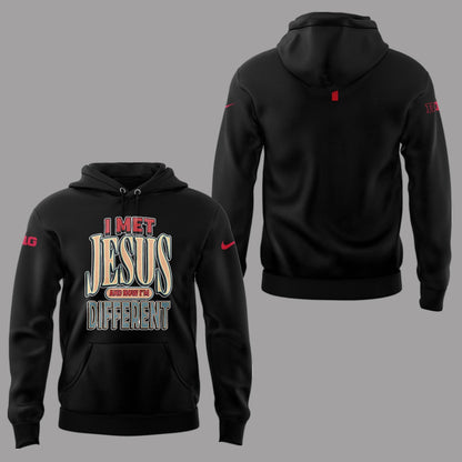 Back at Ohio State, J.T. Tuimoloau makes a statement in the ˜I MET JESUS AND NOW I™M DIFFERENT™ Hoodie